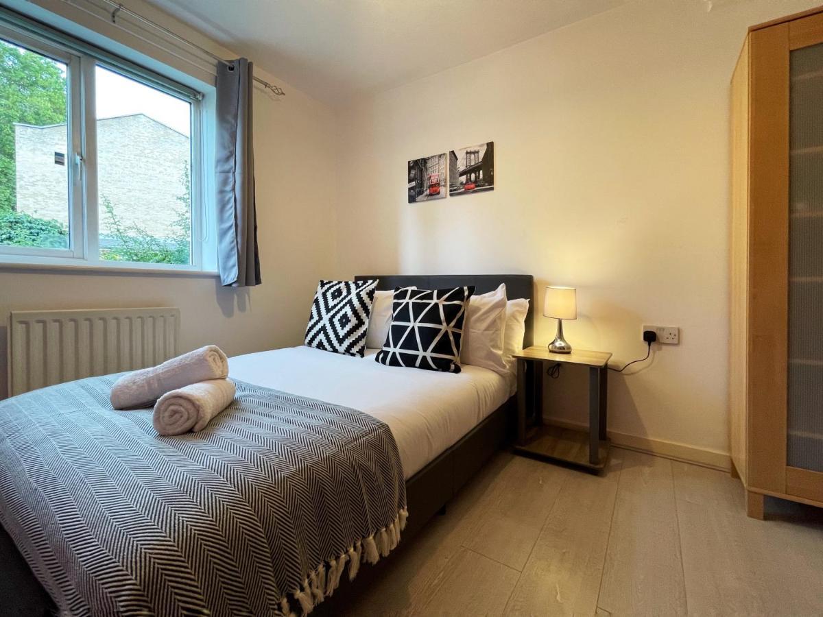 Jessica'S Place At Whitechapel ลอนดอน ภายนอก รูปภาพ